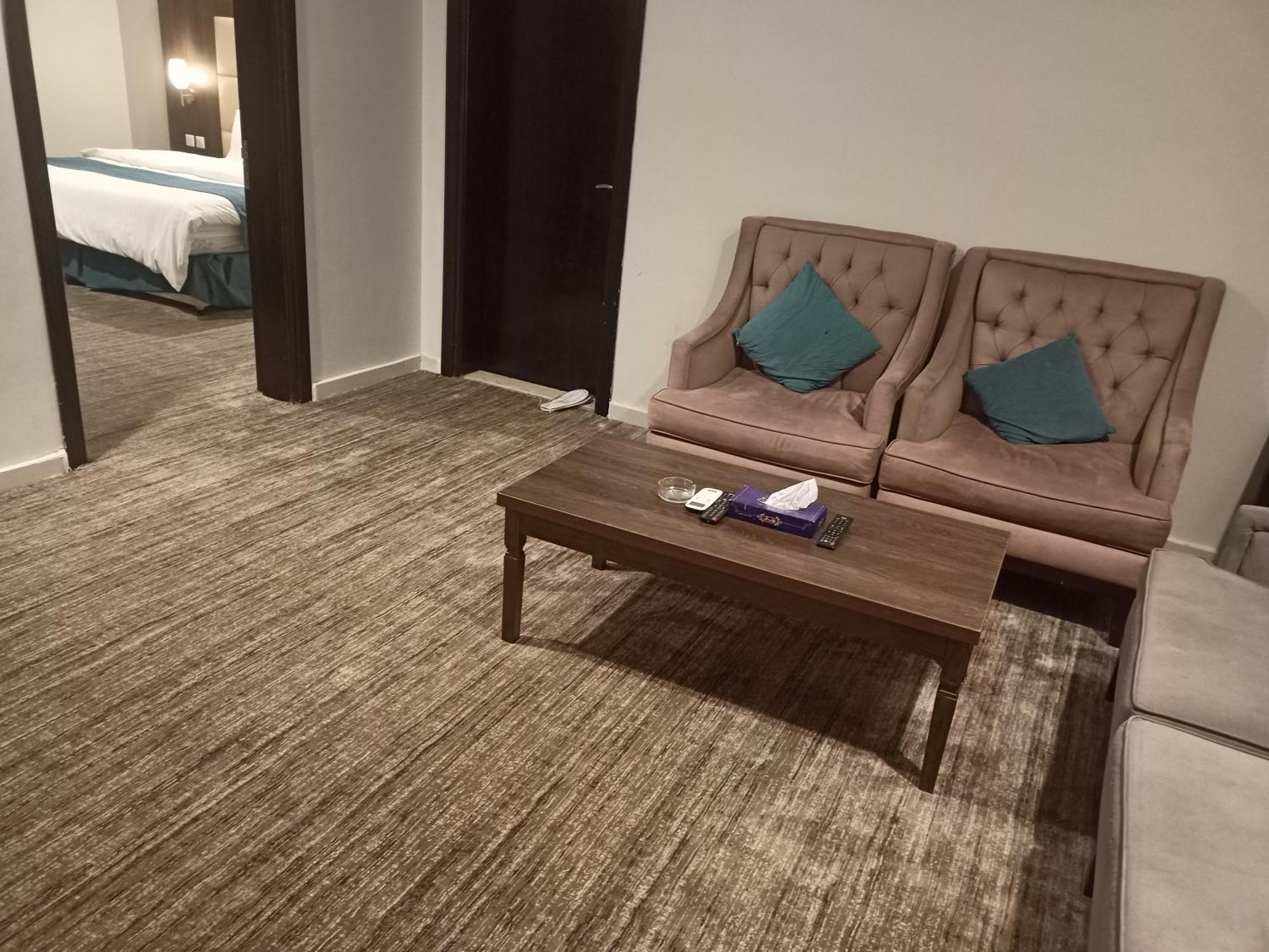 همم للوحدات السكنية - الرحيلي Jeddah Al Kura Habitación foto